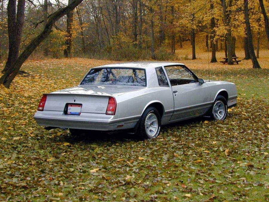 Chevrolet Monte Carlo SS 1986 года  (фото 2 из 2)